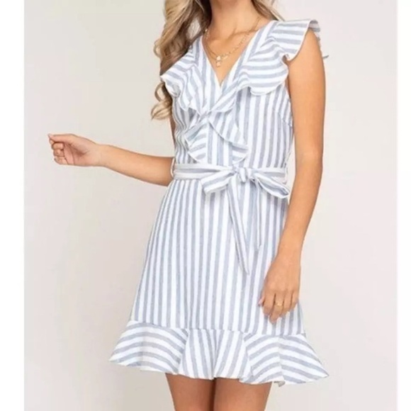 🌞👗Cute and Comfy SHE + SKY Blue and White Stripe Chambray Dress🌞👗 - Picture 1 of 14